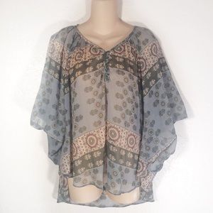 Willow & Clay Sheer Boho Batwing Top Small